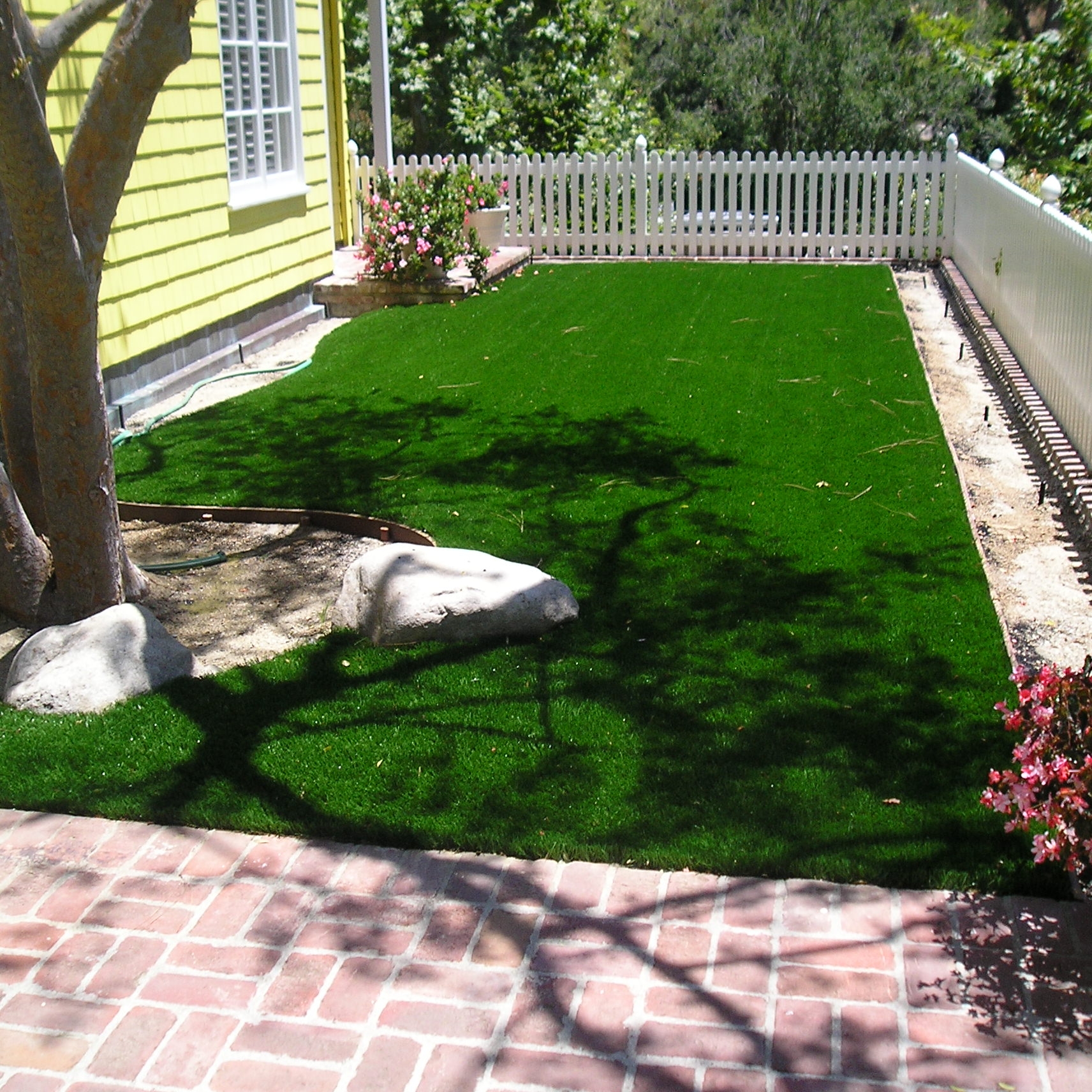S Blade 50 residential landscaping,artificial turf residential,residential landscape,residential turf,residential artificial grass,fake grass for yard,backyard turf,turf backyard,turf yard,fake grass for backyard