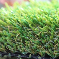 U Blade 80 oz. is a versatile turf designed to be featured in high traffic commercial landscapes.