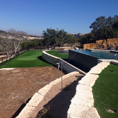 Artificial grass swimming pool water landscape synthetic turf lawn blue sky green lawn desert landscaping
