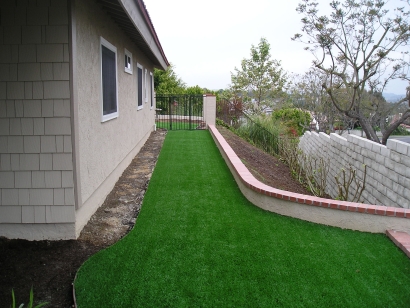 Riviera Monterey-50 fake green grass,green grass carpet,artificial turf,synthetic turf,artificial turf installation,how to install artificial turf,used artificial turf