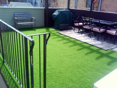 Rooftop Artificial Grass Installation in Chicago, Illinois